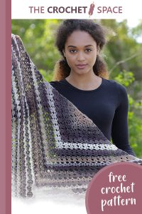 vintage chic crocheted shawl || editor