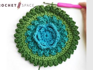 Vintage Crocheted Mandala Motif || thecrochetspace.com