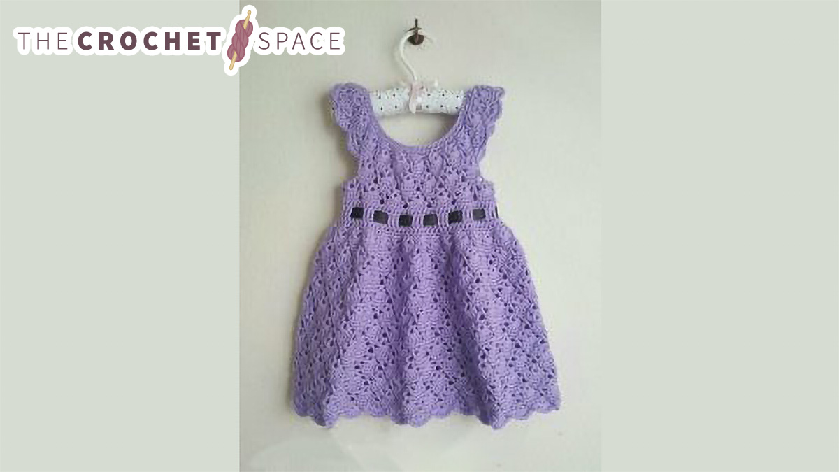 Vintage Lacey Crochet Dress || thecrochetspace.com