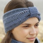 Winter Blues Crocheted Head Band And Cowl. Headband crafted in a blue/grey || thecrochetspace.com