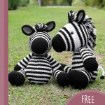 Zebra And Foal Amigurumi. Adult and Foal both sitting || thecrochetspace.com