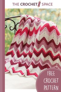 zigzag crocheted baby snug blanket || editor